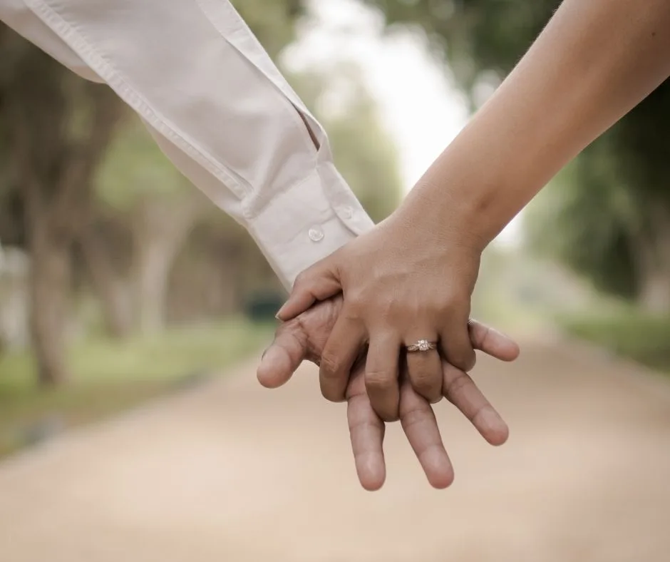 Indianapolis Wedding Officiant.  Marry Me In Indy!  