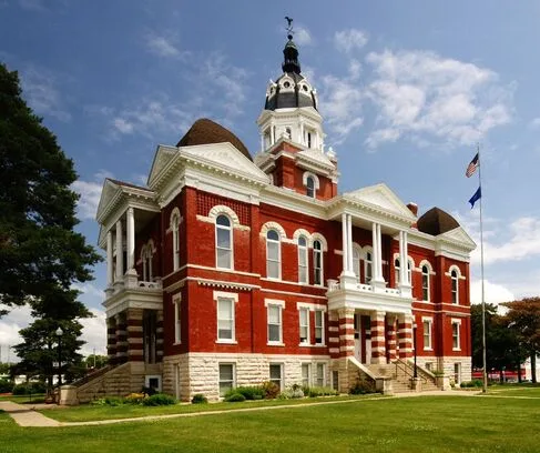 Courthouse Weddings in Indiana.  Mobile Wedding Officiant.  Marry Me In Indy! LLC