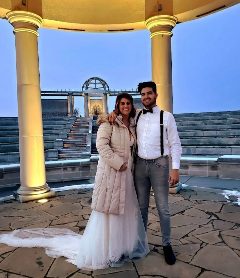 Elope in Coxhall Gardens, Carmel, Indiana.  Marry Me In Indy! LLC