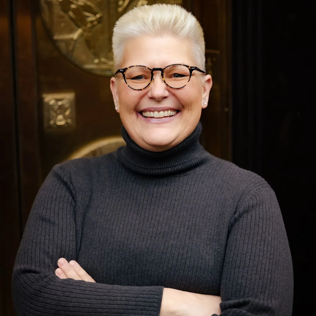 Victoria Meyer, Marry Me In Indy! LLC Indianapolis Wedding Officiant Services
